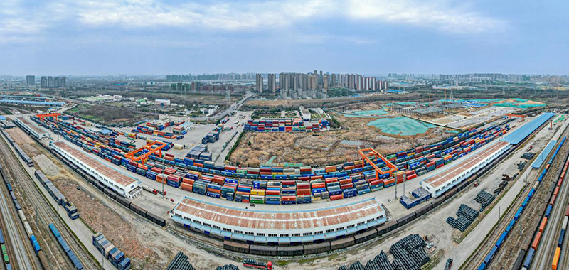 合肥北站物流基地。人民网记者 苗子健摄